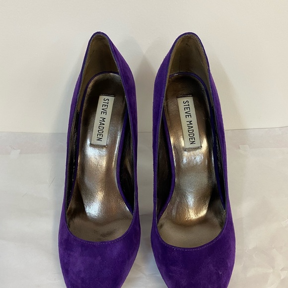 Steve Madden Vivvaa Purple Suede Heels - Picture 3 of 9